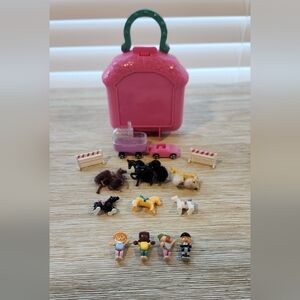 Vintage (1994) Polly Pocket Happy Trails Club Horse Stable